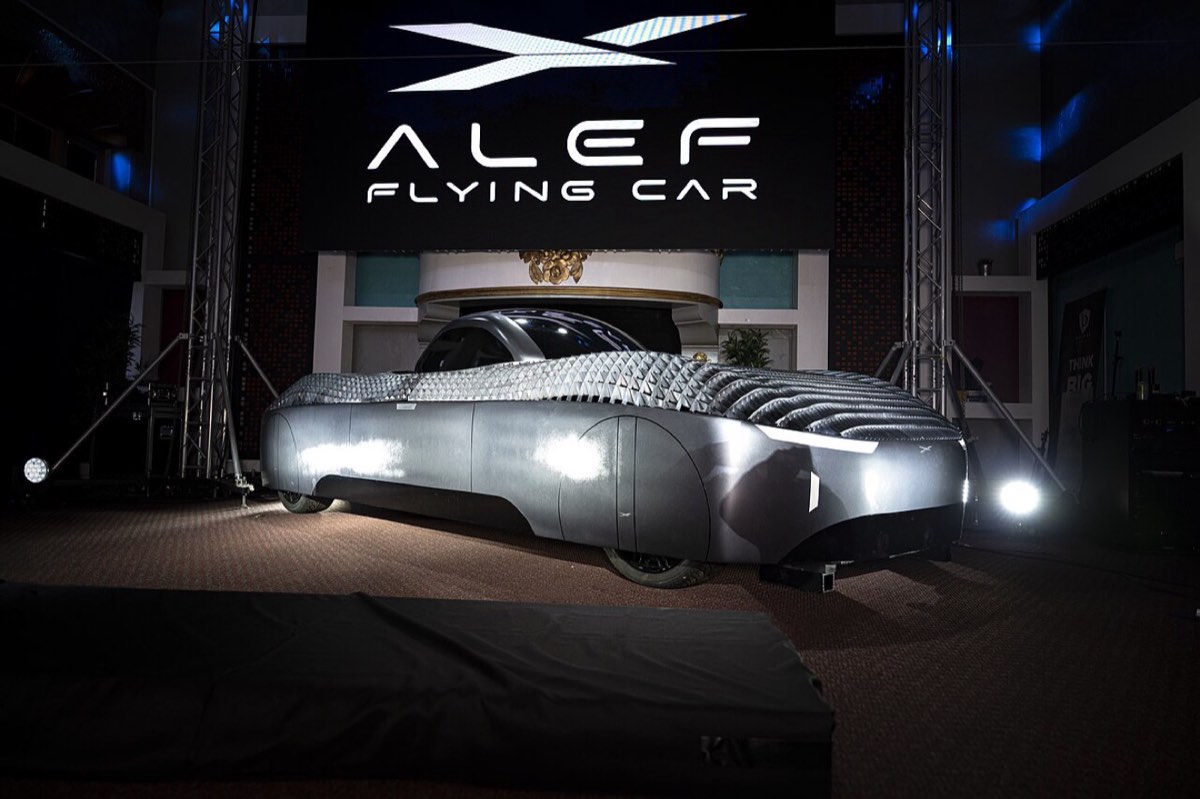 Protótipo do carro voador Alef Model A