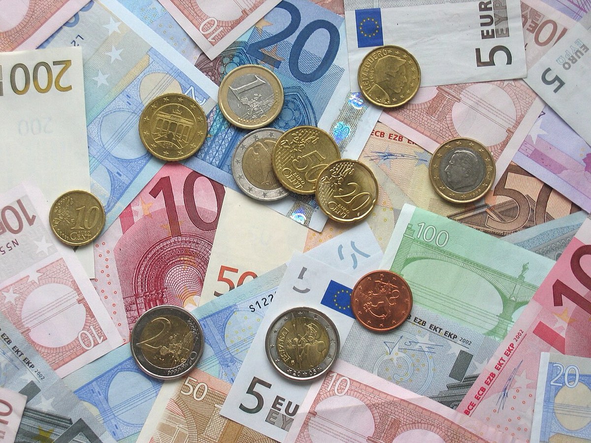 Notas e moedas de euro